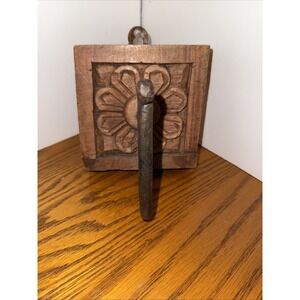 HAND CARVED WOOD & WROUGHT IRON FLORAL WALL HOOK